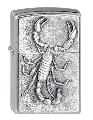 Vue de face 3/4 briquet Zippo emblème scorpion