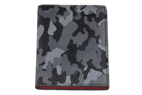 Vue de face portefeuille carte de crédit motif camouflage gris fermé avec logo Zippo