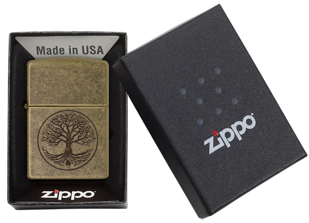 Briquet Zippo laiton antique gravure arbre de vie, dans une boîte ouverte