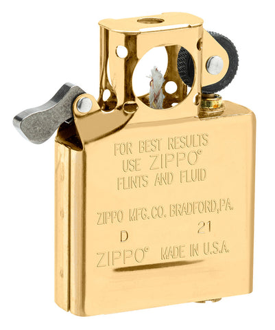 Insert de pipe Zippo ¾ angle vue de face doré qui s'adapte à ton briquet Zippo classique 
