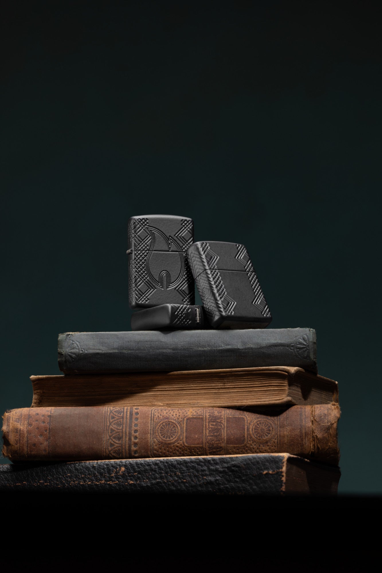 Modèle Flamme en rivets