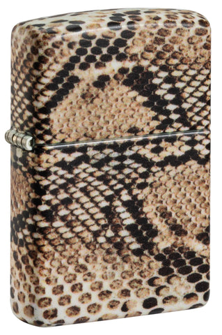 Vue 3/4 du briquet tempête Snake Skin Design avec une belle peau de serpent
