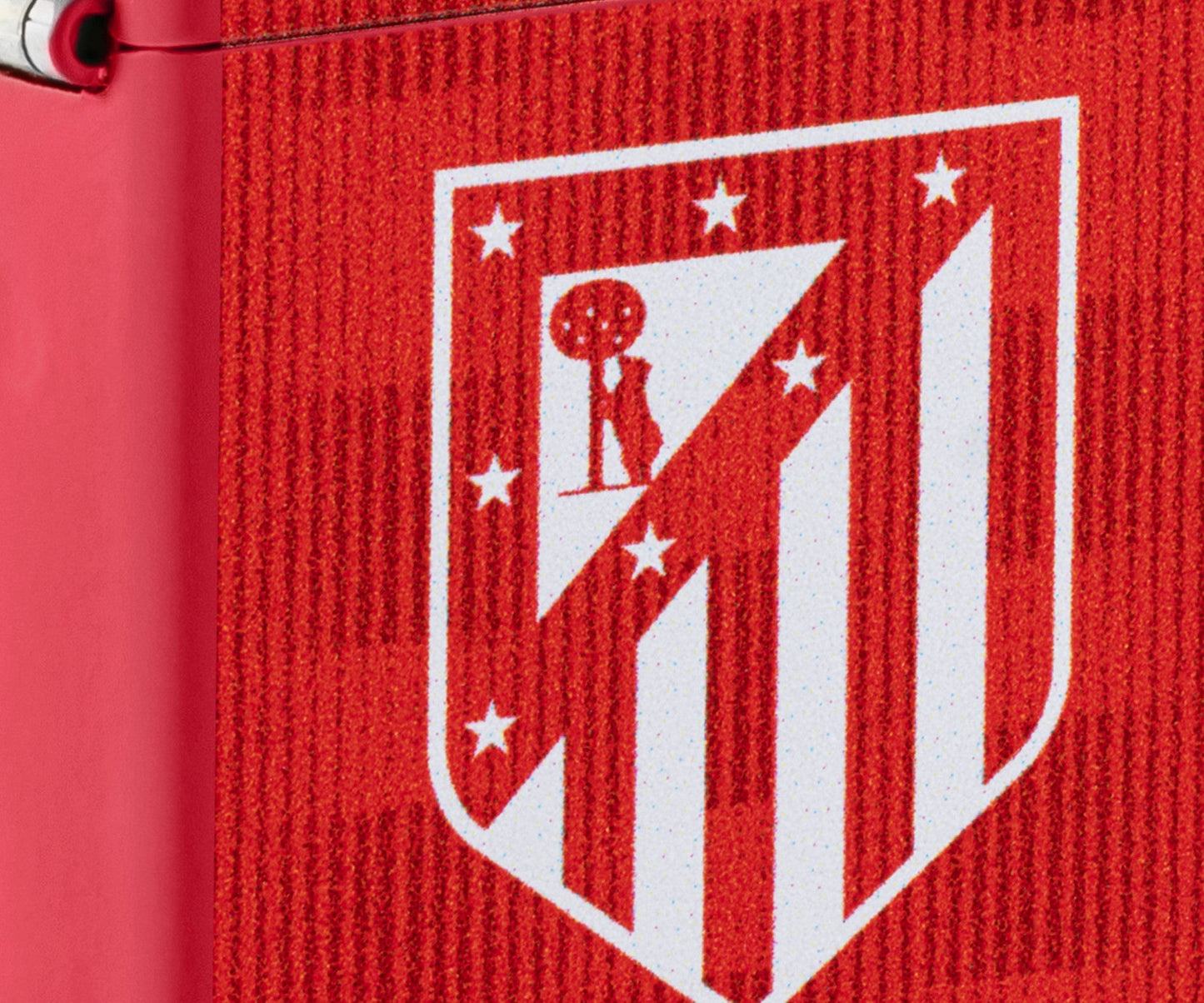 Motif damier et logo de l’Atlético de Madrid