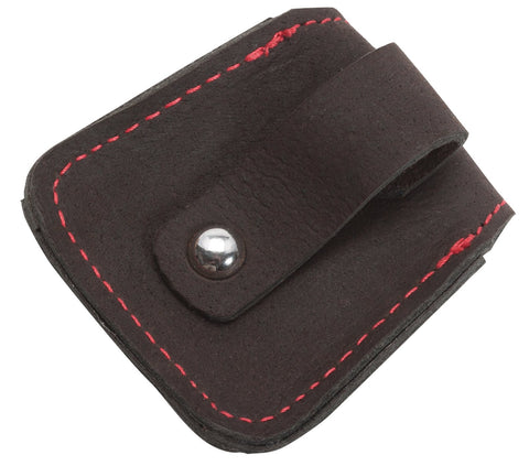Pochette en cuir Zippo marron fermée avec logo Zippo, dos avec passant de ceinture