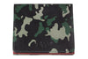 Vue de face porte-monnaie motif camouflage vert fermé avec logo Zippo