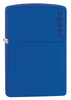 Vue de face 3/4 briquet Zippo bleu royal mat modèle de base avec logo Zippo