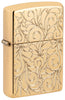 Briquet Zippo vue de face ¾ angle Armor® laiton poli miroir avec lignes ornementales gravées en profondeur