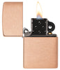 Briquet Zippo modèle de base en cuivre massif brossé et insert noir ouvert avec flamme