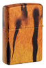 Briquet Zippo ¾ angle 540° vue de l'arrière et fait de métal, avec une illustration en couleur qui montre l'imprimé tigre classique