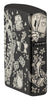 Briquet Zippo ¾ angle 360° vue de côté fait de métal, avec une illustration en couleur qui montre une multitude de motifs nautiques avec un voilier ainsi qu'une carte au trésor et des pièces d'or