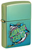 Briquet Zippo ¾ Angle vue de face fait de métal, avec une illustration en couleur qui montre le design classique Shark Dot de Santa Cruz Skateboards.