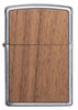 Vue de face briquet Zippo chrome brossé avec emblème Woodchuck