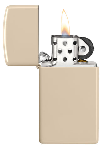  Zippo Feuerzeug Slim Flat Sand Basismodell geöffnet mit Flamme