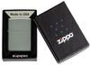 Briquet Zippo modèle de base doux Sage Gris dans un emballage cadeau ouvert