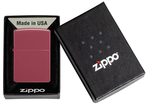 Briquet Zippo doux rouge cheminée Brick modèle de base dans son emballage ouvert