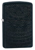 Vue de face 3/4 briquet Zippo noir avec motif mandala