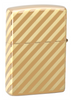Vue de dos 3/4 briquet Zippo laiton haute brillance logo Zippo rétro et rayure transversale gravés