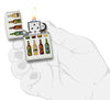 Briquet Zippo avec 8 bouteilles de bière, ouvert avec flamme dans une main stylisée