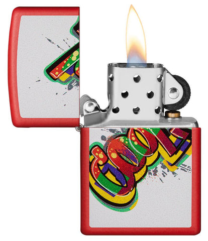 Briquet Zippo avec lettrage multicolore Cool, ouvert avec flamme