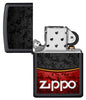 Vue de face du briquet tempête Zippo Red Black Design éteint, sans flamme